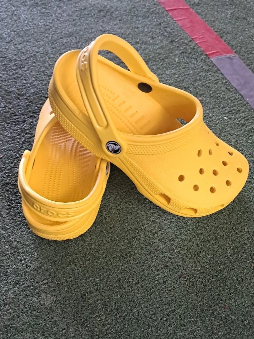 CROCS unisex bright